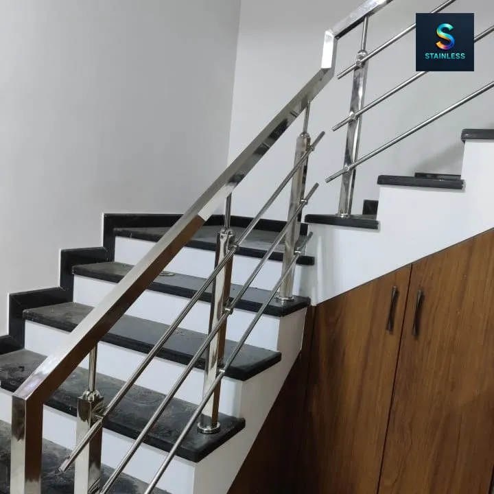 ราวบันไดสแตนเลส (Stainless Handrail)